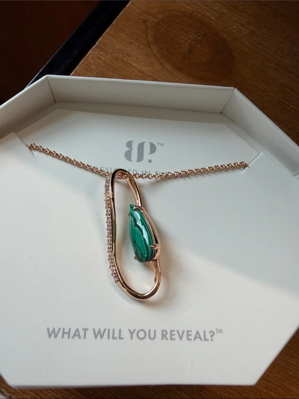 Malachite Teardrop Pendant Necklace in Rose Gold